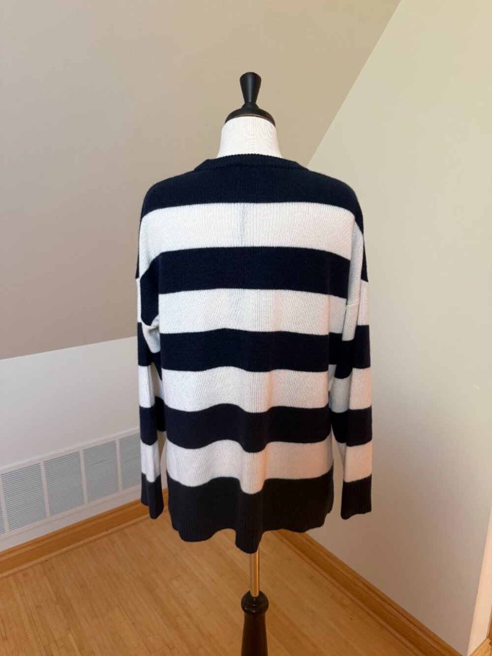 Jenni Kayne Cashmere Boyfriend Sweater in Navy Stripe - Picture 2 of 7